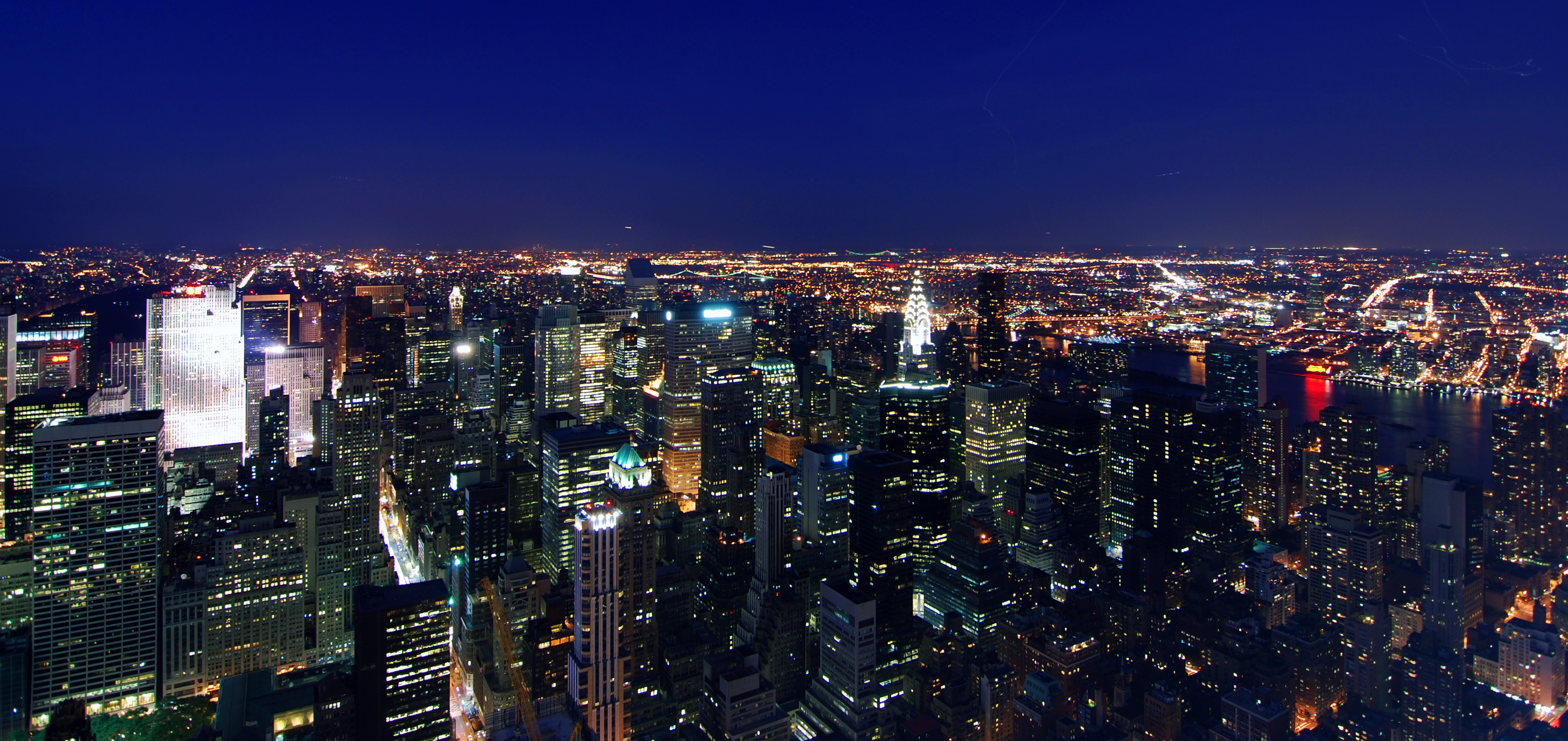 Night_view_from_empire_state